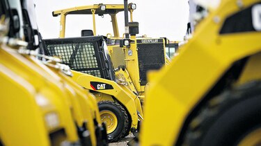 Sube dividendo de Caterpillar