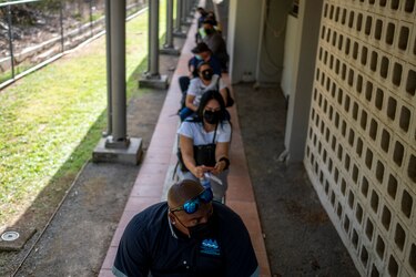 ‘Ciencia y solidaridad’: por qué Puerto Rico lidera la vacunación anticovid en Estados Unidos