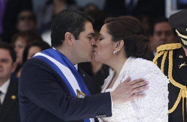 Juan Orlando Hernández asume como presidente de Honduras