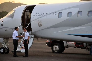 Aprueban 7 millones de dólares para el avión presidencial