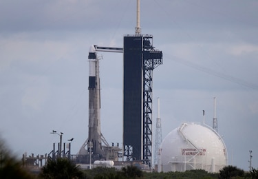 Primeros turistas espaciales de SpaceX, listos para el lanzamiento