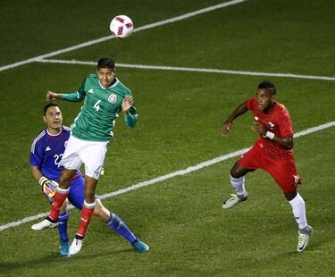 México se impone a Panamá por la mínima