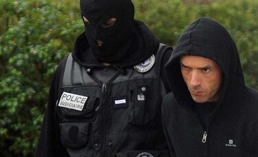 Justicia francesa inculpa al máximo dirigente de ETA