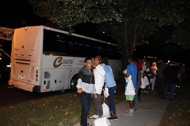 Fiscalía de Washington investiga los traslados de migrantes a esa capital