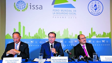 Arranca polémico foro de la Caja de Seguro Social