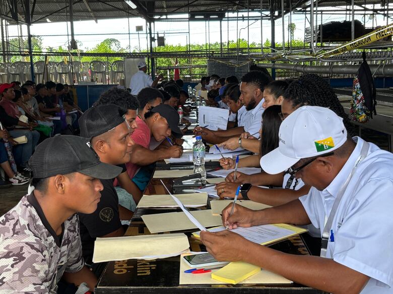 Sobrepasan las 1,600 personas interesadas en trabajar con Chiquita en Bocas del Toro