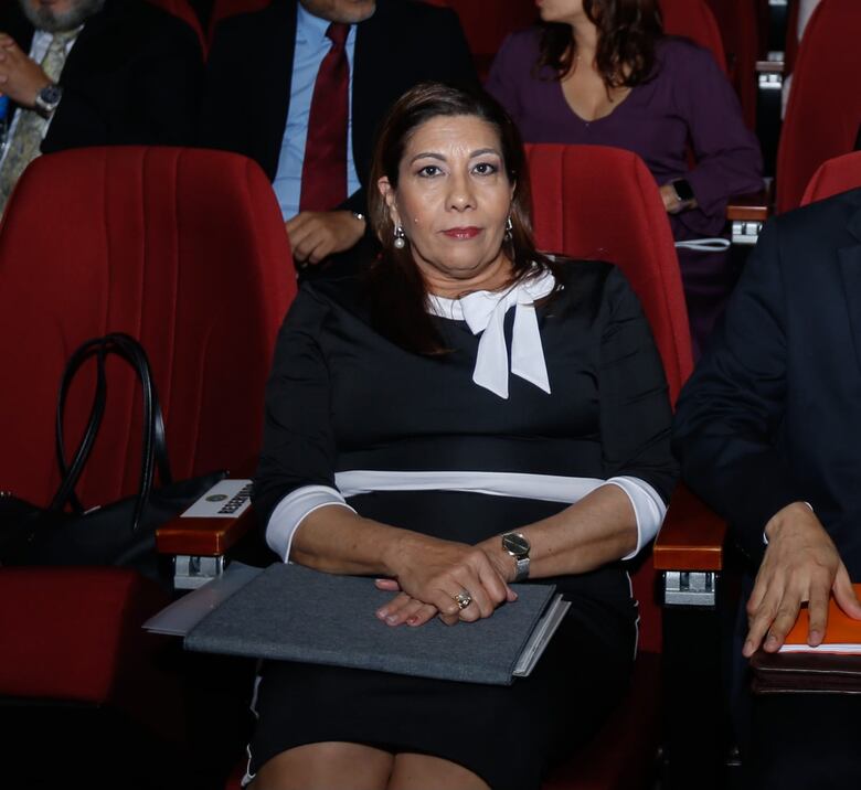 Los retos de la transparencia: contralor y procuradores asumen sus cargos