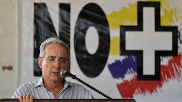 Uribe y Pastrana insisten en un acuerdo nacional por la paz