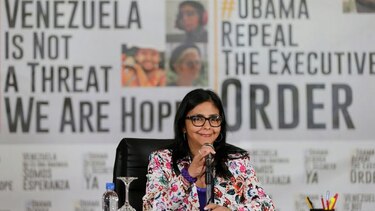 Canciller de Venezuela pide a funcionaria de Estados Unidos respetar sus instituciones