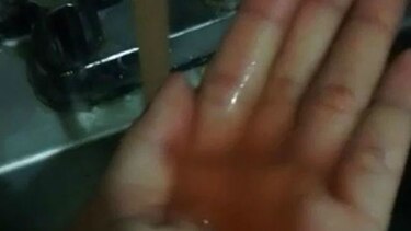 Quejas por calidad de agua en barriadas de Chitré