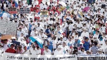 Masivo rechazo a los corruptos