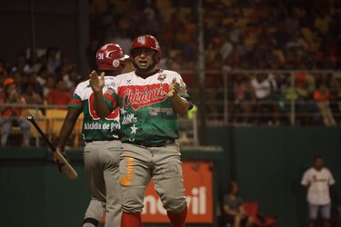 Jonathan Saavedra está a la altura de las leyendas