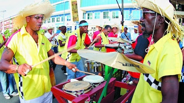 Al ritmo de las comparsas