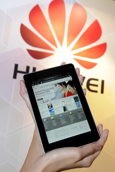 China pide explicaciones a EU por el espionaje a la firma china Huawei