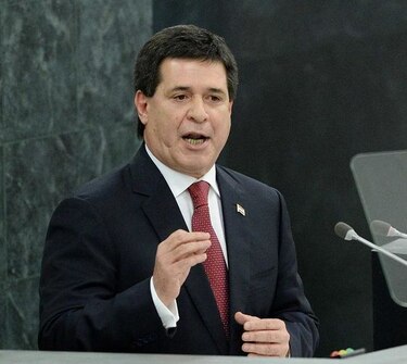 Cartes dice que Venezuela no respeta los derechos humanos