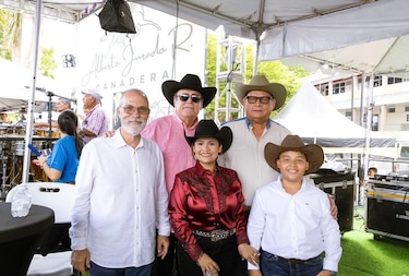 Cabalgata en David y dos bodas: así se movió el poder en Panamá en 72 horas