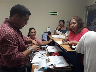 Mil 300 personas se afilian para el cobro de los décimos  adeudados
