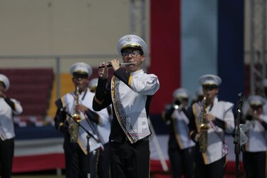 Rinden tributo a los Símbolos Patrios en el Rommel Fernández