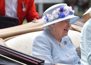 Isabel II, obligada a guardar reposo, participará en una ceremonia en honor a los veteranos
