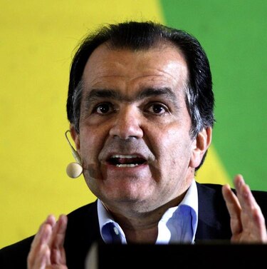 Zuluaga apoyaría que las FARC tengan partido formado por exguerrileros rasos