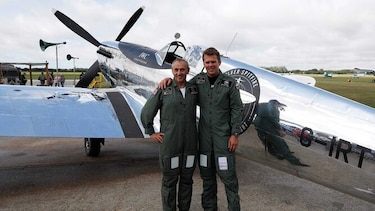 Dos británicos intentan primera vuelta al mundo en avión de la Segunda Guerra Mundial