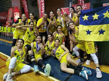 Colegio Agustiniano de Chitré se lleva el título Sub-18 Femenino de la Liga Kiwanis de Baloncesto