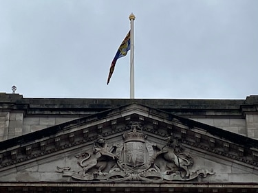 El arresto del expríncipe Andrés da un golpe devastador a la monarquía británica