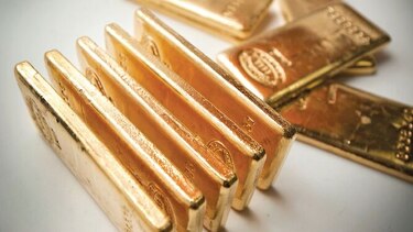Onza de oro supera los mil 500 dólares