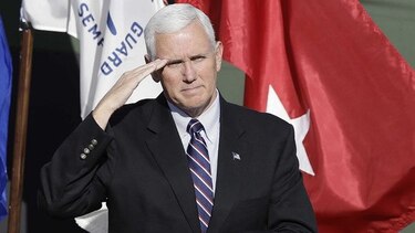 Mike Pence, a la cabeza del equipo de transición