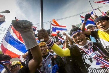 Victoria simbólica para manifestantes en Bangkok