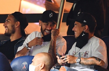 Neymar es suspendido dos partidos, su acusación de racismo será investigada