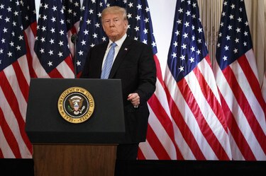Cámara de Representantes vota a favor de formalizar investigación contra Trump