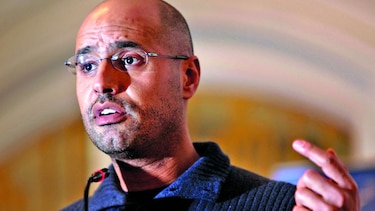 Hijo de Gadafi alista su regreso a Libia