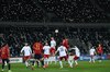 España y Francia corrigen el rumbo con triunfos; Dinamarca golea 8-0
