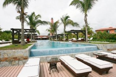 Contratan hotel de playa para cumbre del SICA