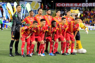 Deudas y la sombra del narcotráfico marcan inicio de la temporada de fútbol en Costa Rica