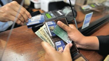 Deudas de consumo suben 11%