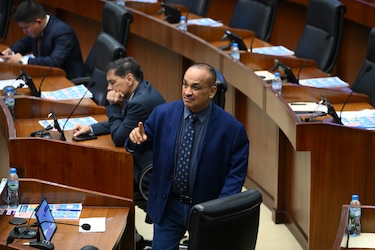 Diputados chocan por propuesta de descontar salario a quienes falten al pleno