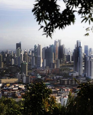 Martinelli designa primera directiva del Fondo de Ahorro de Panamá