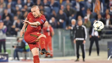 Ausencia de Radja Nainggolan destaca en lista de Bélgica