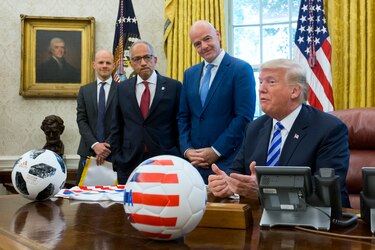 La propuesta de FIFA e Infantino, en jaque por el rechazo masivo del fútbol internacional