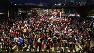 Protestas contra la minería remecen poderes del Estado