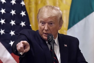 Trump presionó para que Ucrania investigara a empresa vinculada a Biden, dice diplomático
