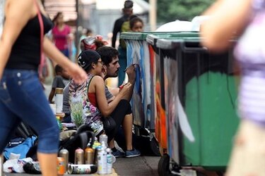 La peatonal se llena de arte