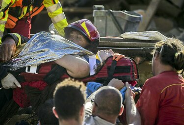 Decenas de muertos por sismo devastador en el centro de Italia