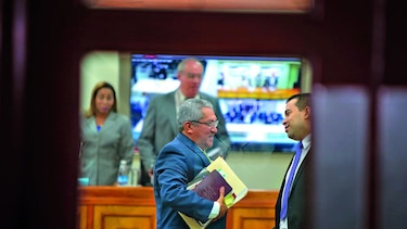 Corte Suprema da un respiro a Martinelli por indultos