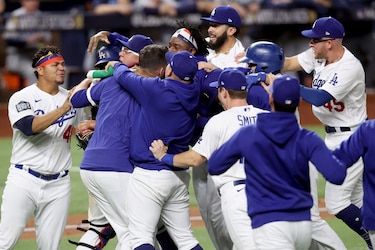 Trevor Bauer, mejor lanzador de Grandes Ligas en 2020, se une a los Dodgers