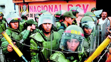 Militarizan ciudades para evitar disturbios