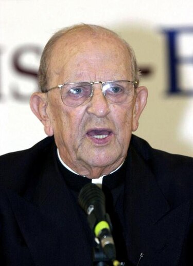 Ordenan captura de exsacerdote acusado de pederastia en México