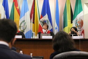 ¿Hasta dónde son responsables periodistas y medios?